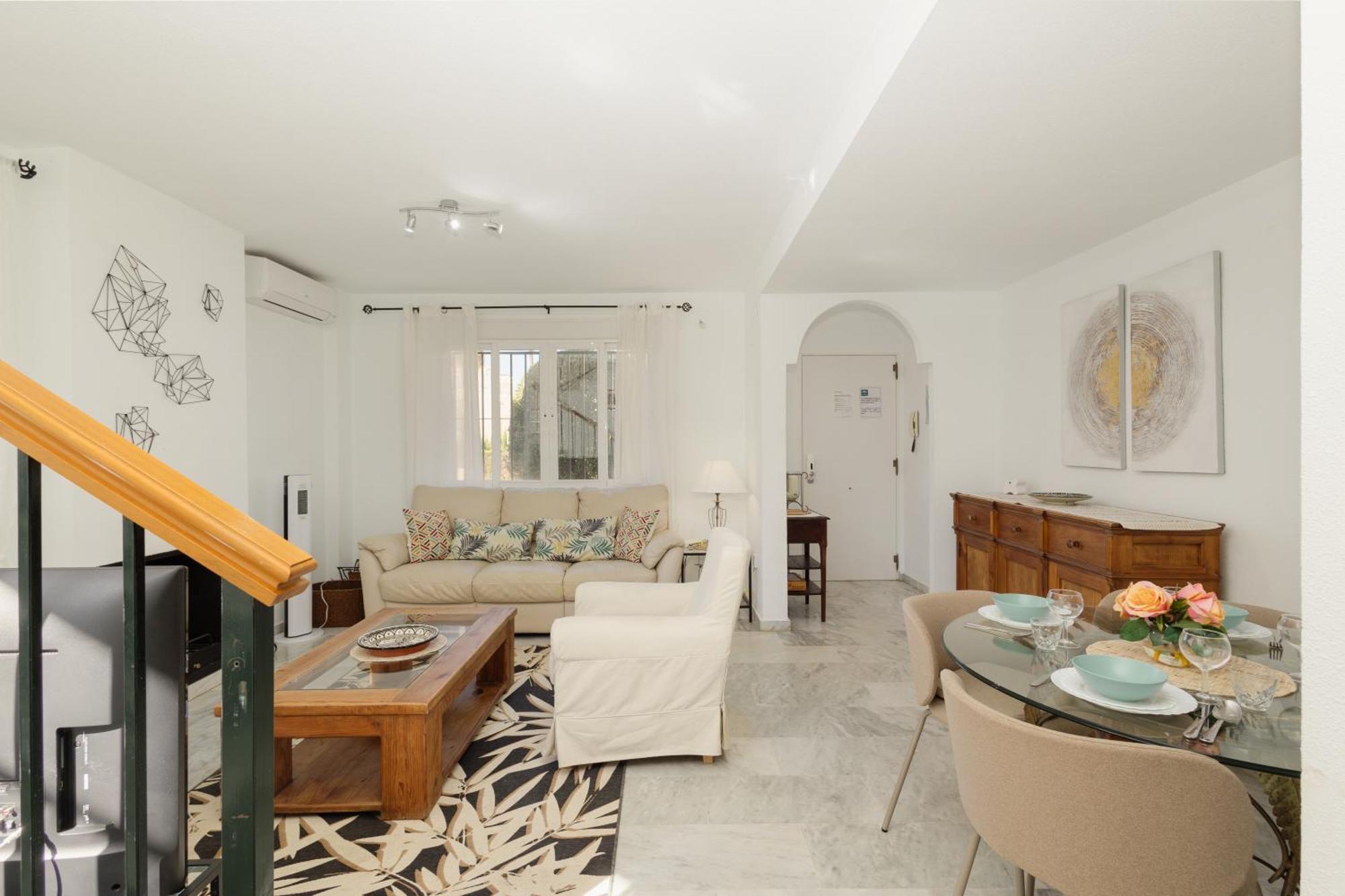 Beautiful Townhouse Walking Distance To The Beach In Costabella, Marbella Villa Exterior foto